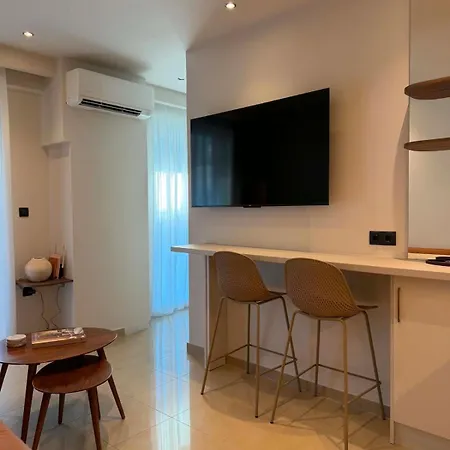 Appartement Modern With Free Private Parking Near Metro Thessaloniki