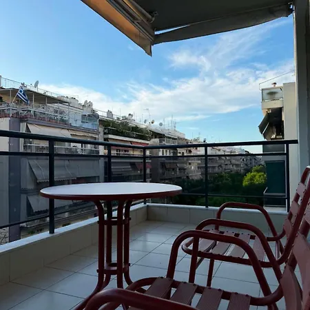Modern With Free Private Parking Near Metro Θεσσαλονίκη